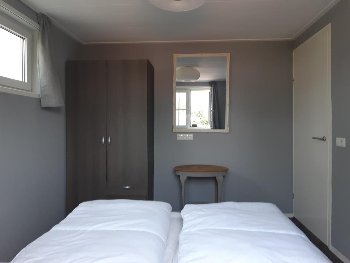Nieuwe Beachbungalow Aan Ijsselmeer 39 24 Four Seasons Lemmer Exterior foto