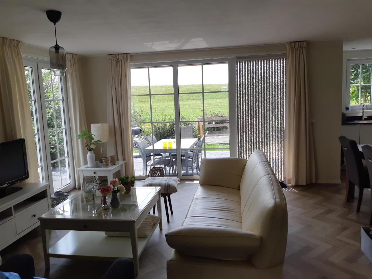 Nieuwe Beachbungalow Aan Ijsselmeer 39 24 Four Seasons Lemmer Exterior foto